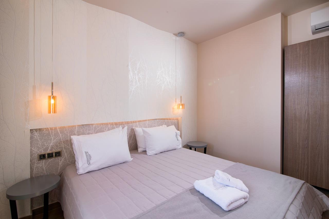 Semiramis Luxury Suites Chrysi Ammoudia Exterior photo