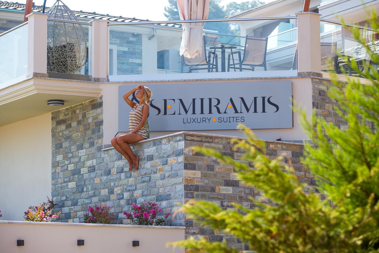 Semiramis Luxury Suites Chrysi Ammoudia Exterior photo